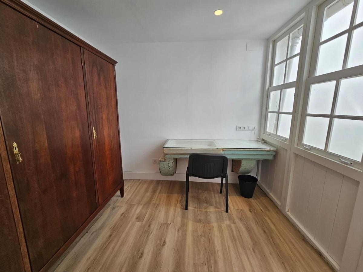 Apartamentos En El Centro - Plaza De Amboage - Wifi Ferrol Exteriör bild