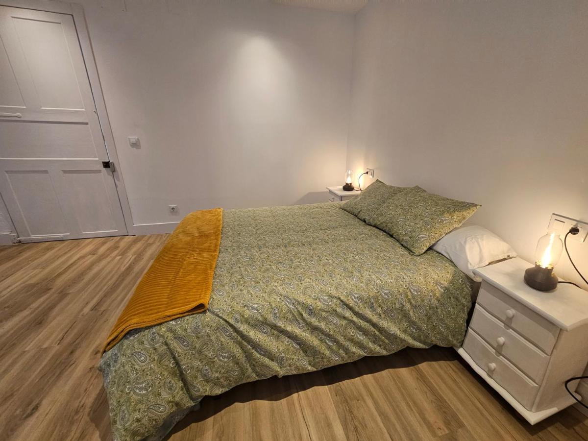 Apartamentos En El Centro - Plaza De Amboage - Wifi Ferrol Exteriör bild