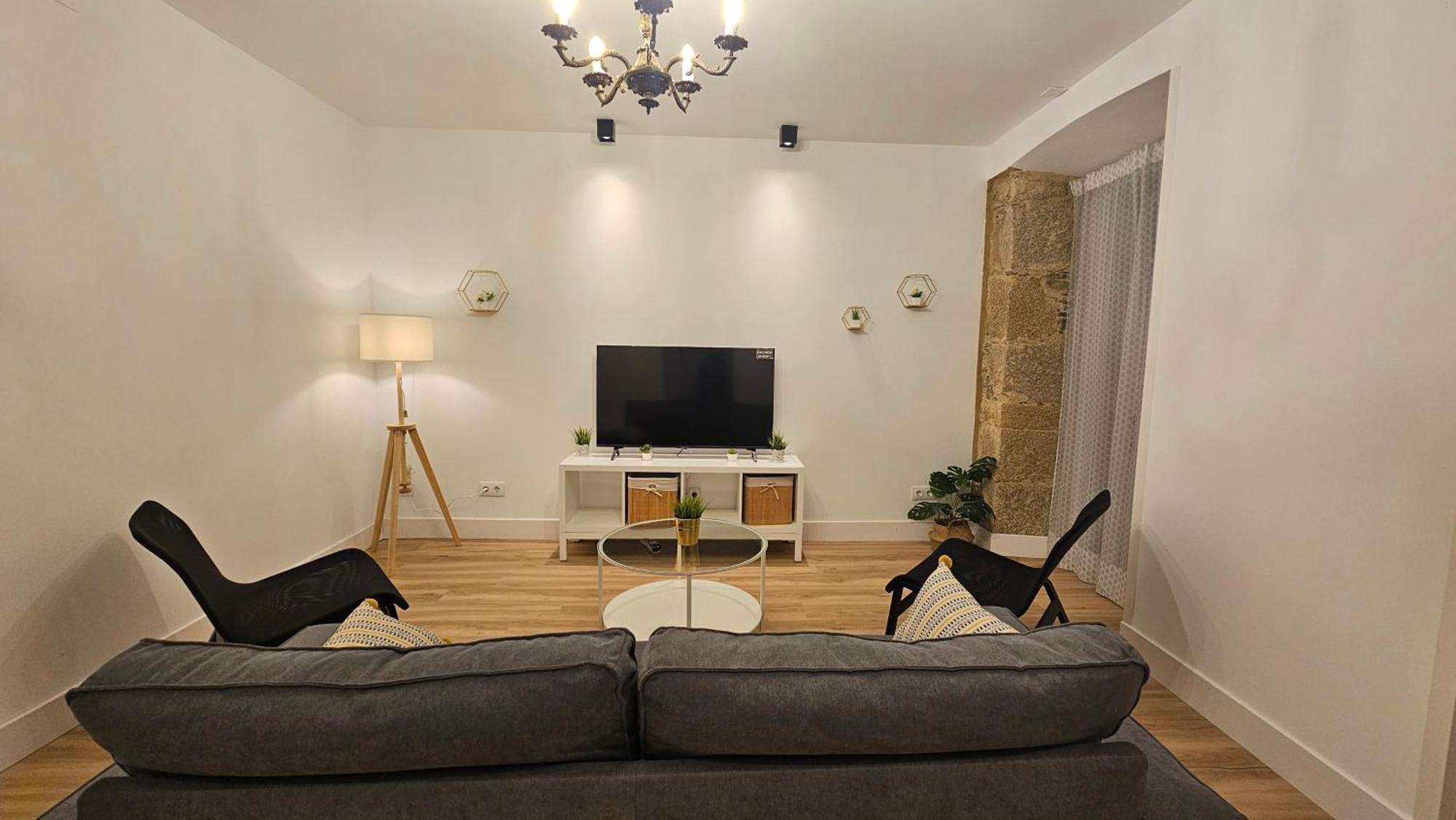 Apartamentos En El Centro - Plaza De Amboage - Wifi Ferrol Exteriör bild